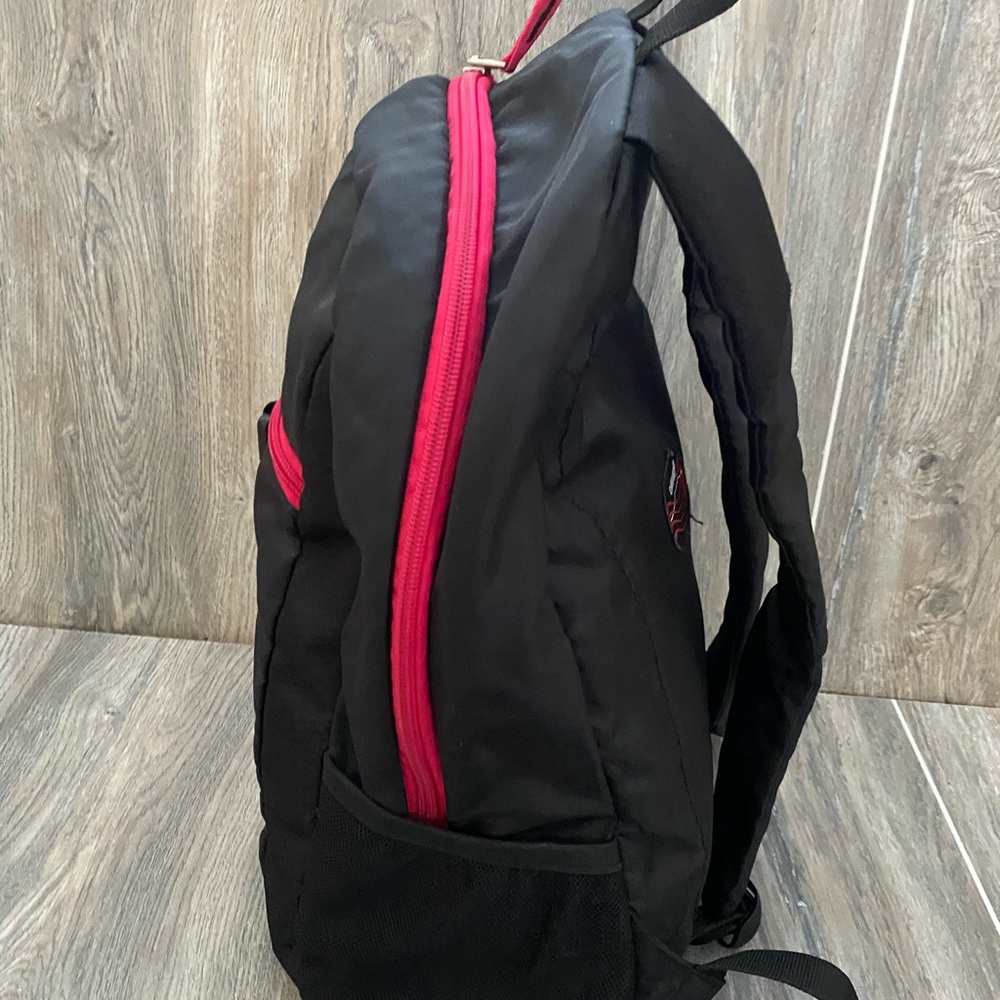 Backpack - Picture 3 of 8